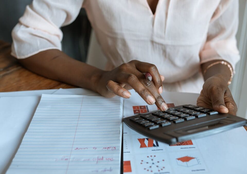 Legislações aplicadas ao MEI: tributação e obrigações realizando calculo sobre legislações aplicadas ao MEI