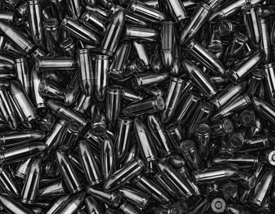 Legislação e armas: o que você precisa saber antes de investir