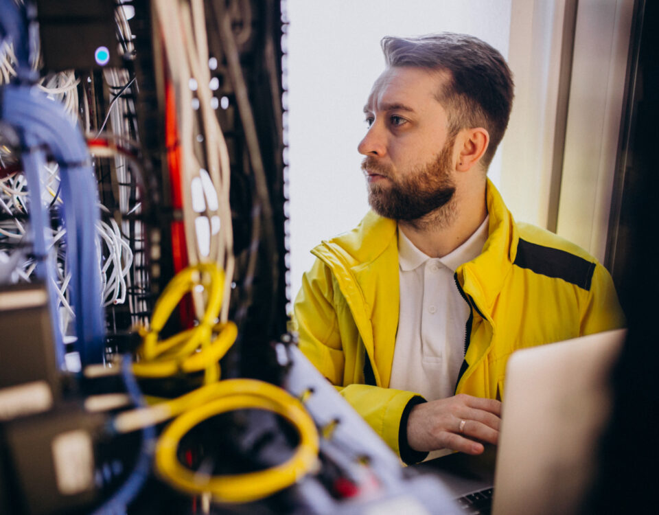 Normas regulatórias que impactam a eletrotécnica no Brasil Normas regulatórias que impactam a eletrotécnica no Brasil