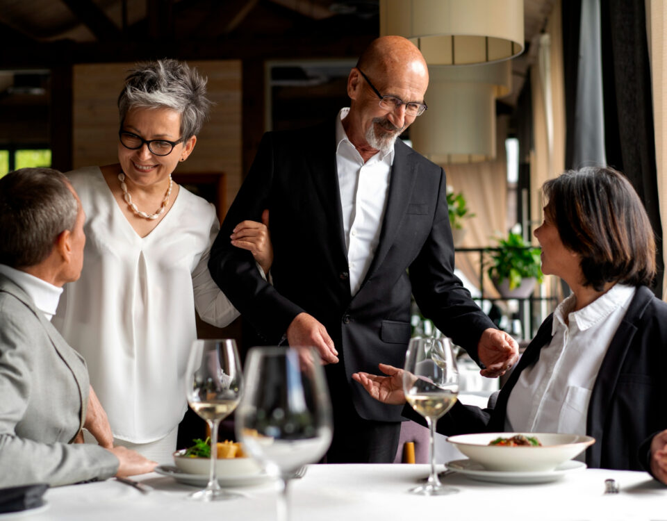 Etiqueta à mesa: O que a legislação brasileira recomenda? Etiqueta à mesa: O que a legislação brasileira recomenda?