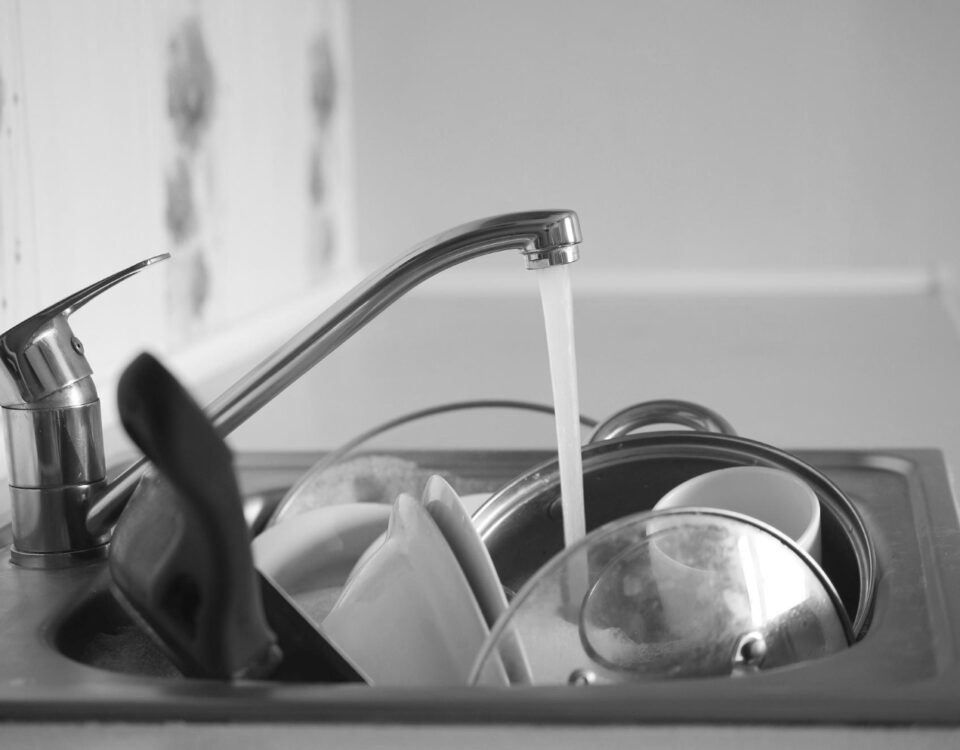 Quem paga pelo entupimento: inquilino ou proprietário?