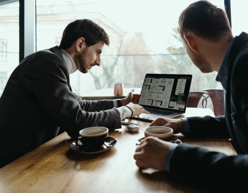 Cuidados legais na criação de sites para advogados Cuidados legais na criação de sites para advogados