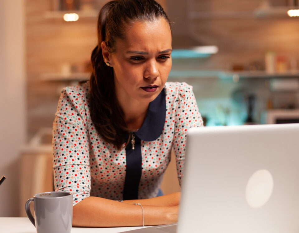 Contratos de serviço Unitv: o que observar antes de assinar