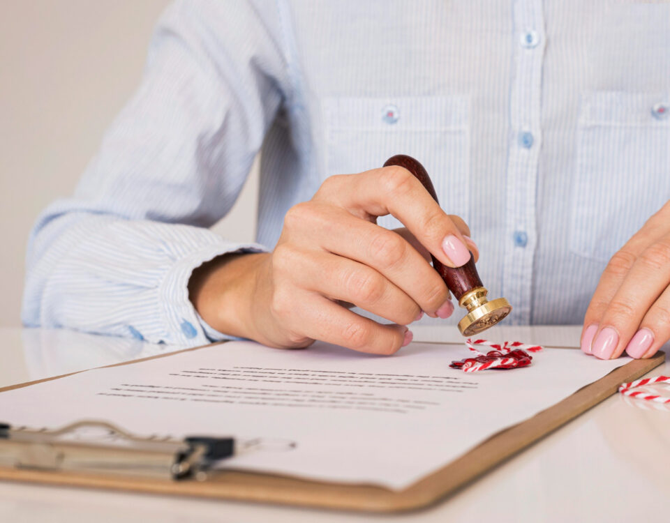 Diploma falso: o que diz a lei brasileira?