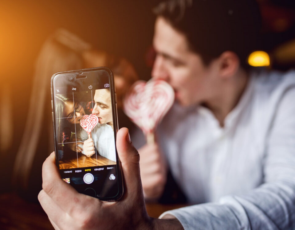 Regulação e privacidade em serviços digitais de conexão pessoal Regulação e privacidade em serviços digitais de conexão pessoal