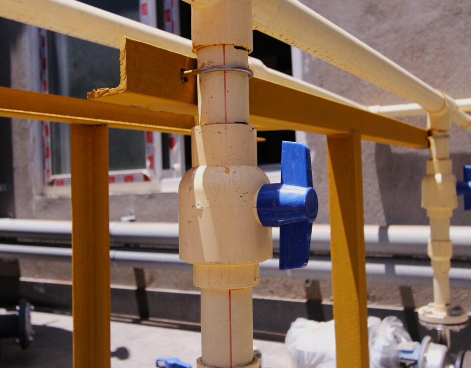 Quem paga a conta com medidores individuais em condomínios?