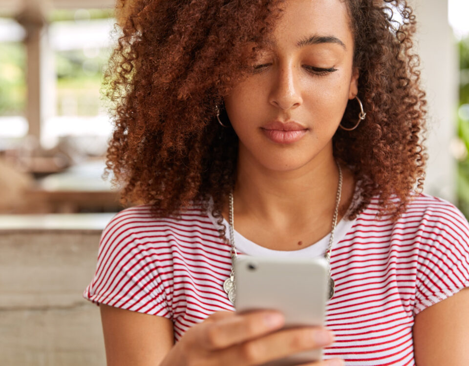 Direitos autorais em figurinhas do WhatsApp: o que saber