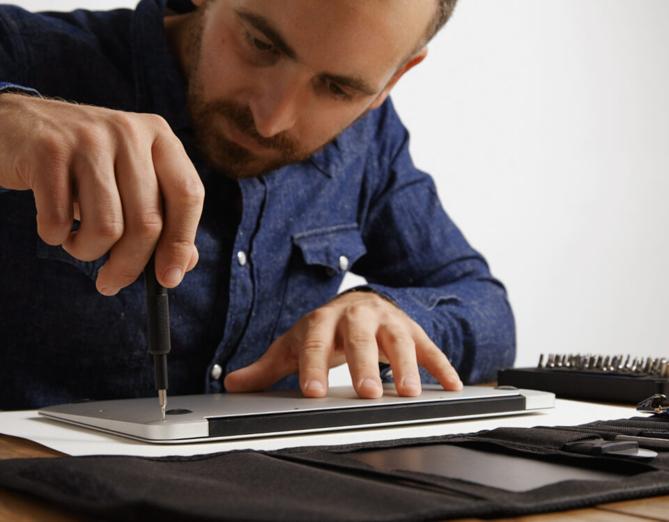 Garantia de conserto de notebook: quais são seus direitos?