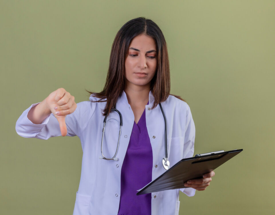 Avaliações negativas de médicos podem gerar processo?